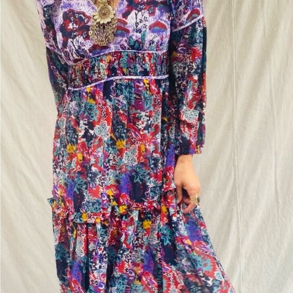 The Pyramid Collection Dress - Picture 6 of 6